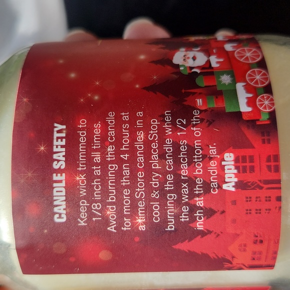11 oz Soy Wax Christmas scented candles ☆ Paraffin free ☆ 100% Soy ☆ New in box - Picture 5 of 11